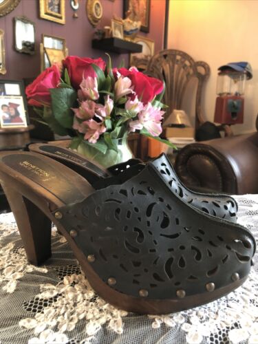 Vintage Benetton Made in Italy SZE 39 Heeled Clog… - image 1