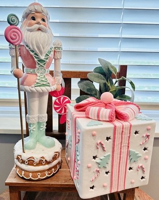 New SET Peppermint Square Pink Pastel Santa Nutcracker & Light-Up Gift Present