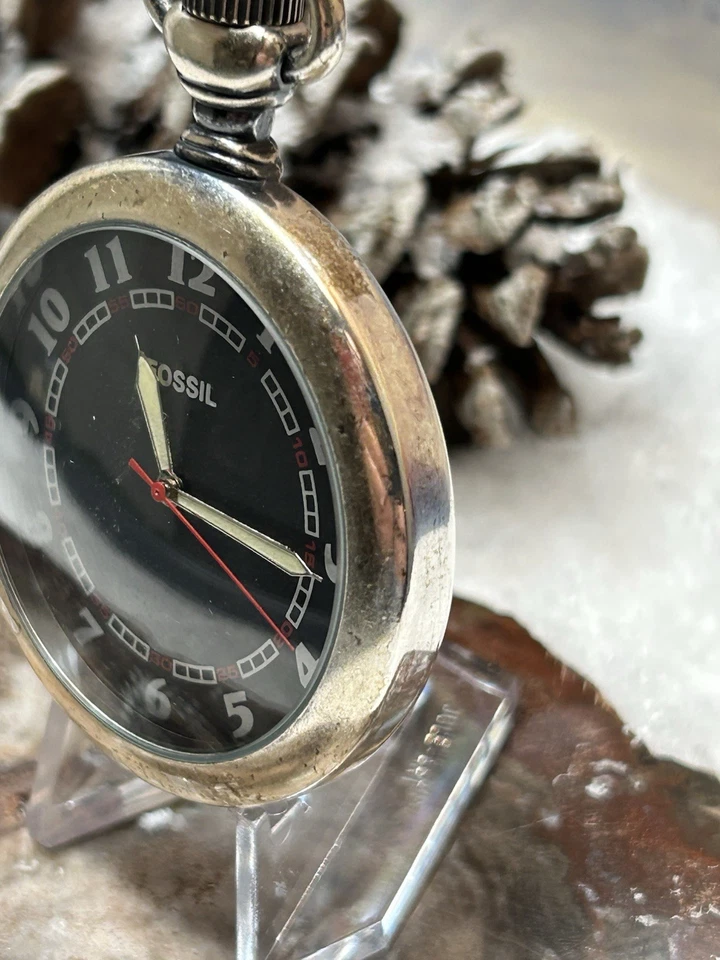 Reloj Bolsillo Hombre Vintage Tono Plateado Fossil Mood Cuarzo. Funciona muy bien mantiene el tiempo Foto 3 de 4