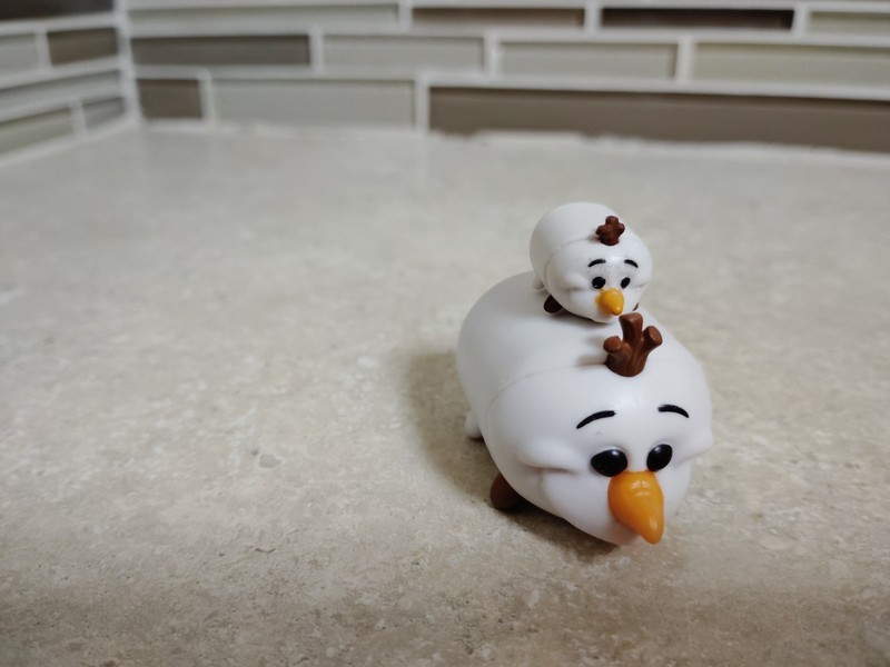 Disney Tsum Tsum Figures Large and Small Olaf