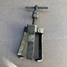 Vintage Old School Valve Spring Compressor Tool Remover Puller 3 Jaw