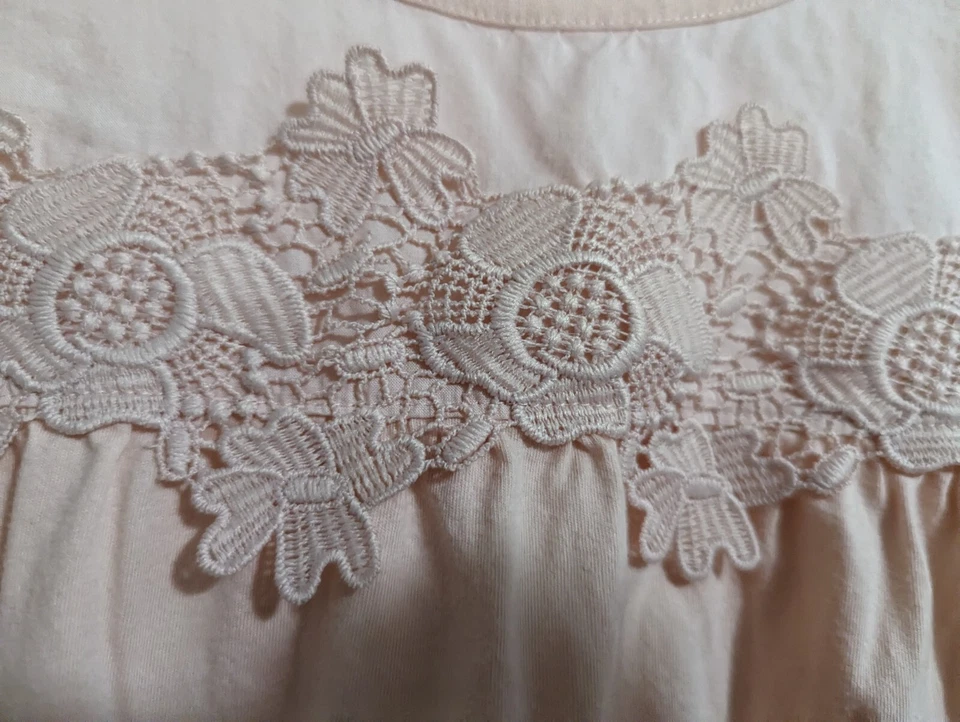 Gap Kids Solid Pink Top Blouse XL (12) Tunic Short Sleeve Embroidered Floral  - Image 2 of 4