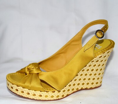 靴 YELLO SCORE DEFORMED WEDGE SANDALS Avenue lizard-effect leather wedge mules in yellow - Jimmy
