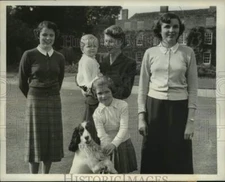 1952 Press Photo Lady Makins with her children and Ronnie at Sherfield home