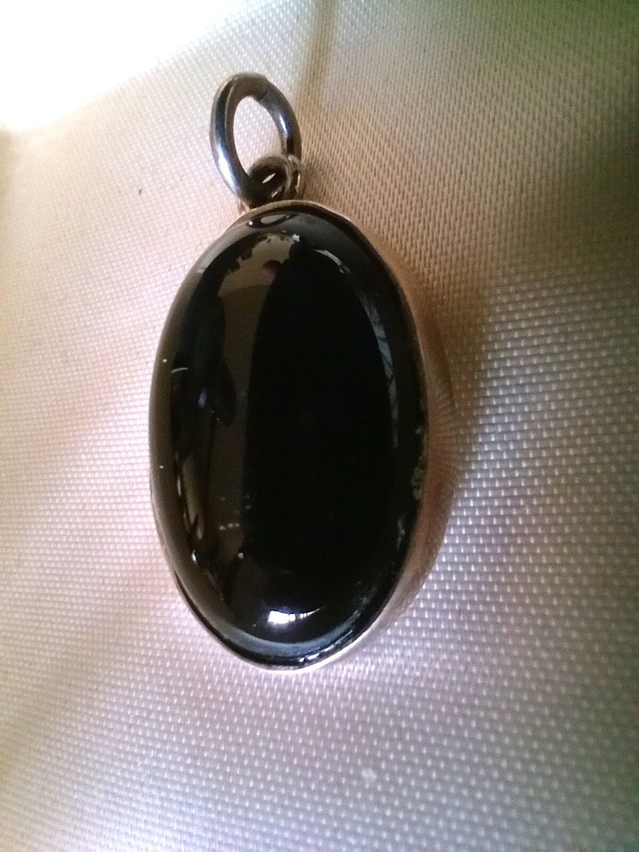 TAXCO  Vintage  DESIGNER    STERLING  SILVER   "ONYX"   PENDANT