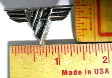 Van Halen pin vintage collectible old rock music band concert memorabilia