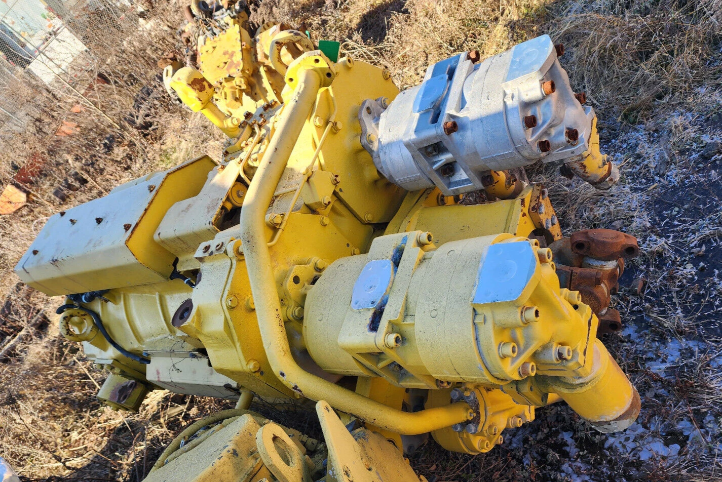 Komatsu HD785-7 Transmission Assembly New - Image 2