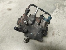 08/2009 to 04/2015 Mitsubishi MN Triton 2.5L Turbo Diesel - Fuel injector pump