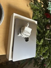 Apple MacBook Air 2022 M2, 13.6" Midnight, 256GB SSD, 8GB RAM