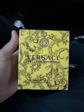 Versace Bright Crystal Eau de Toilette Spray, 90ml Unisex