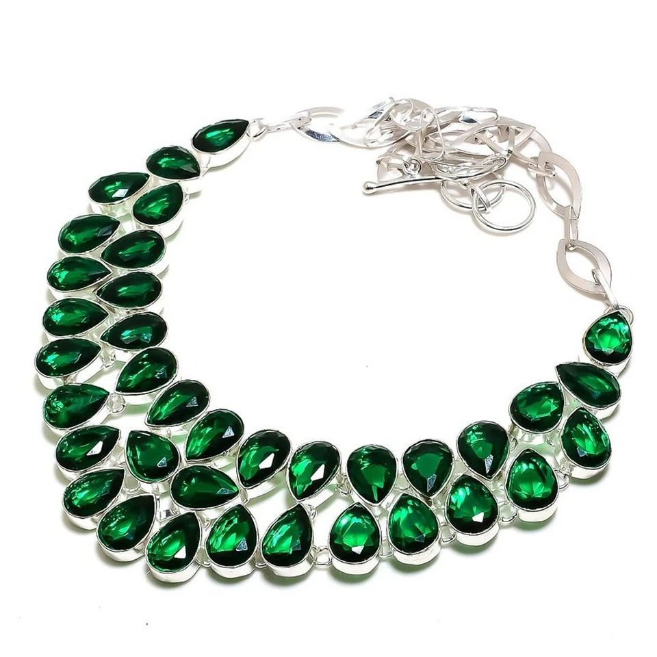 Collar de joyería único hecho a mano con piedras preciosas de diopsido cromado facetado 18" Foto 3 de 4