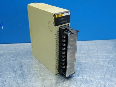 OMRON C200H-OD212 C200H-SERIES SYSMAC 16-POINT TRANSISTOR PLC OUTPUT MODULE