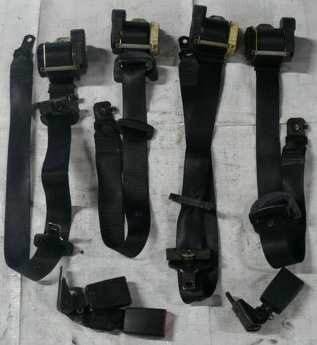 Gurt Set Gurte vorn hinten links rechts schwarz BMW X5 E53 Facelift 10/2003-2006