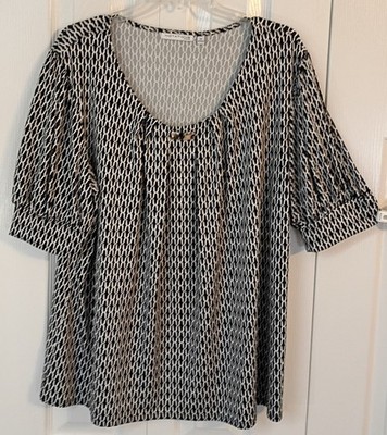 Ladies Black*White Blouse-Stretch-Neck Buckle Accent-PLUS SIZE 1X-Notations