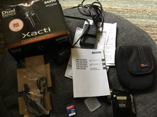 Sanyo Xacti VPC-CG100 - 1080 HD Digital Video Camera Camcorder  Charger 14 Mega