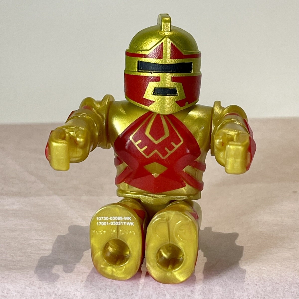 Roblox Series 1 Redcliff Elite Commander Mini Figure No Code