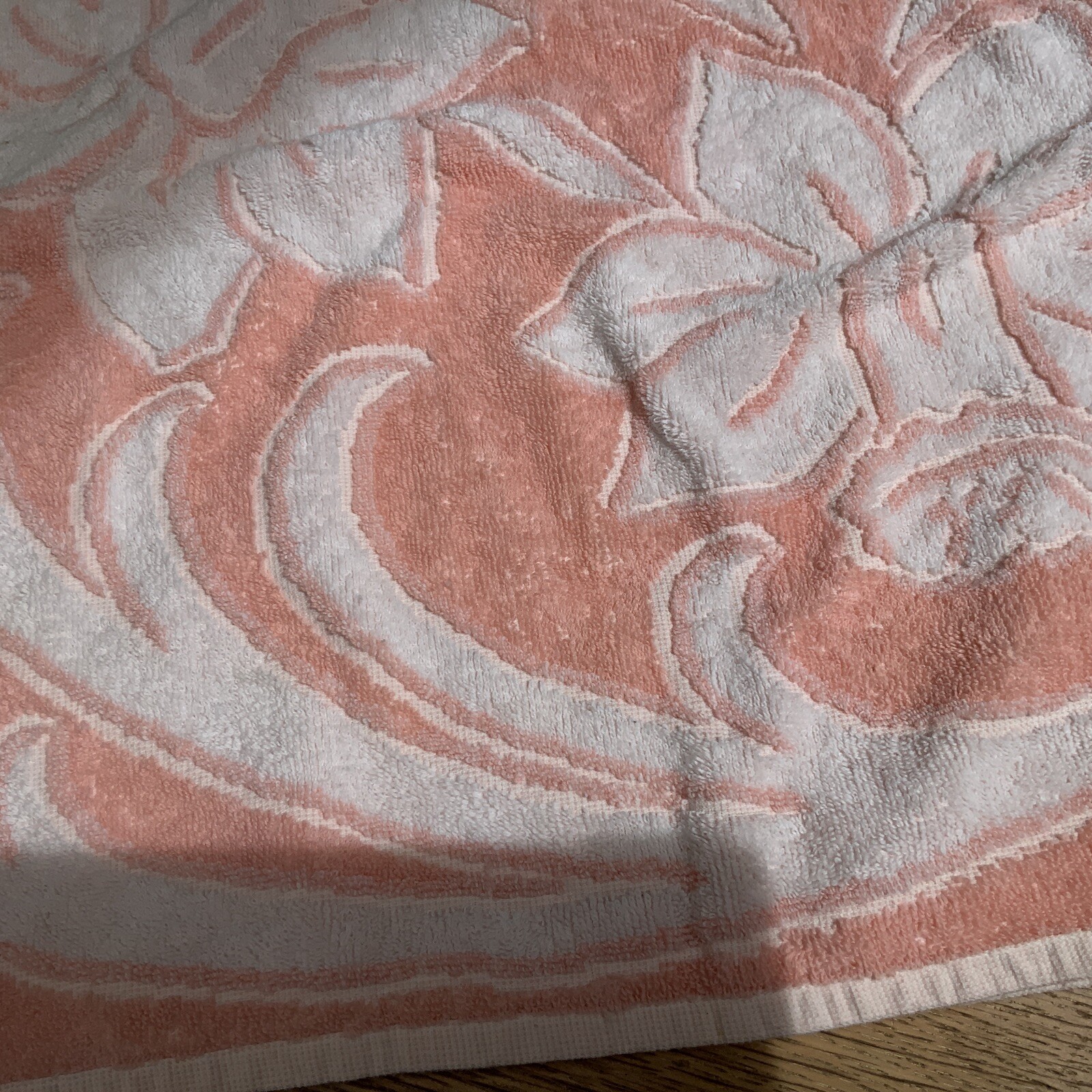 Retro Vintage Bulk Lot Towels,Teatowels,Tablecloths,Pillowslips,Apron