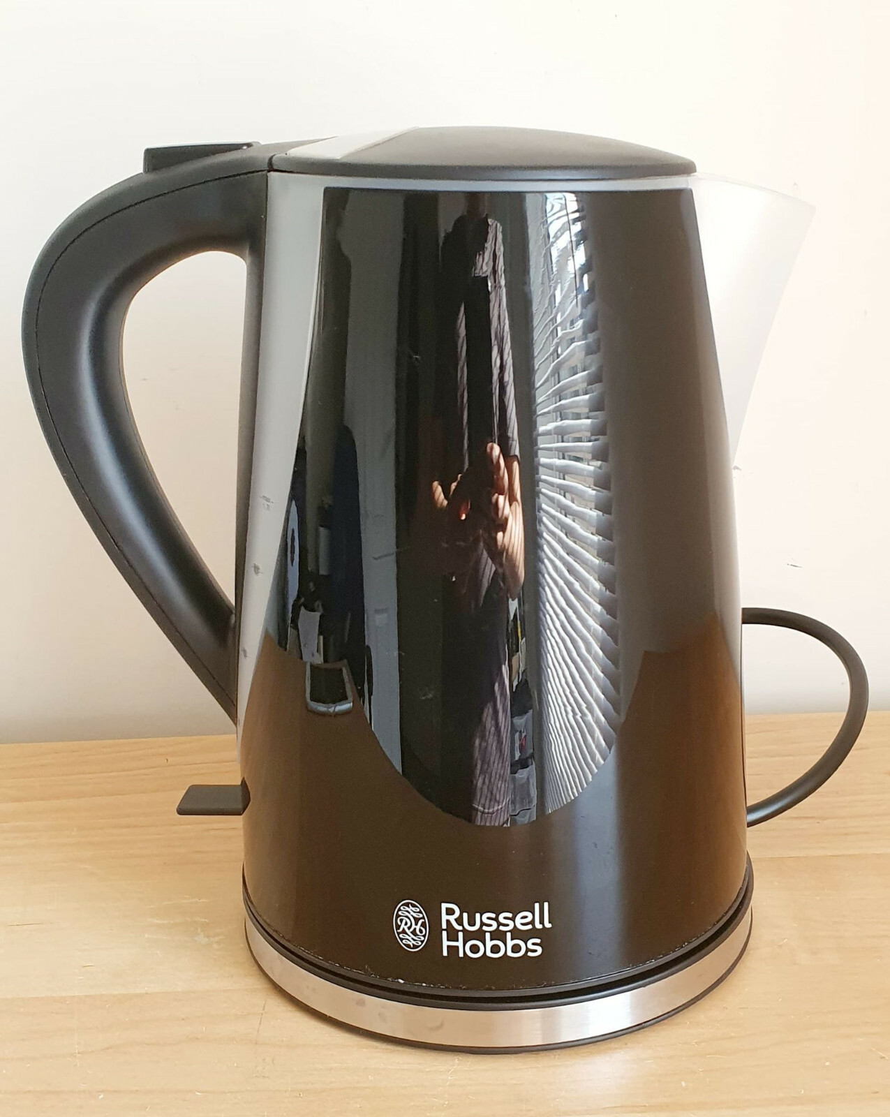 Russell Hobbs Kettle Electric Cordless 21400 Black Portable Currys