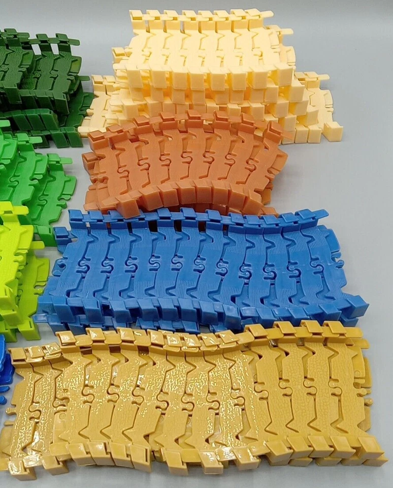 Mindscope Neo Tracks Twister Flexible Interlocking Multi Colors 250+ Pcs Lot - Image 3 of 4