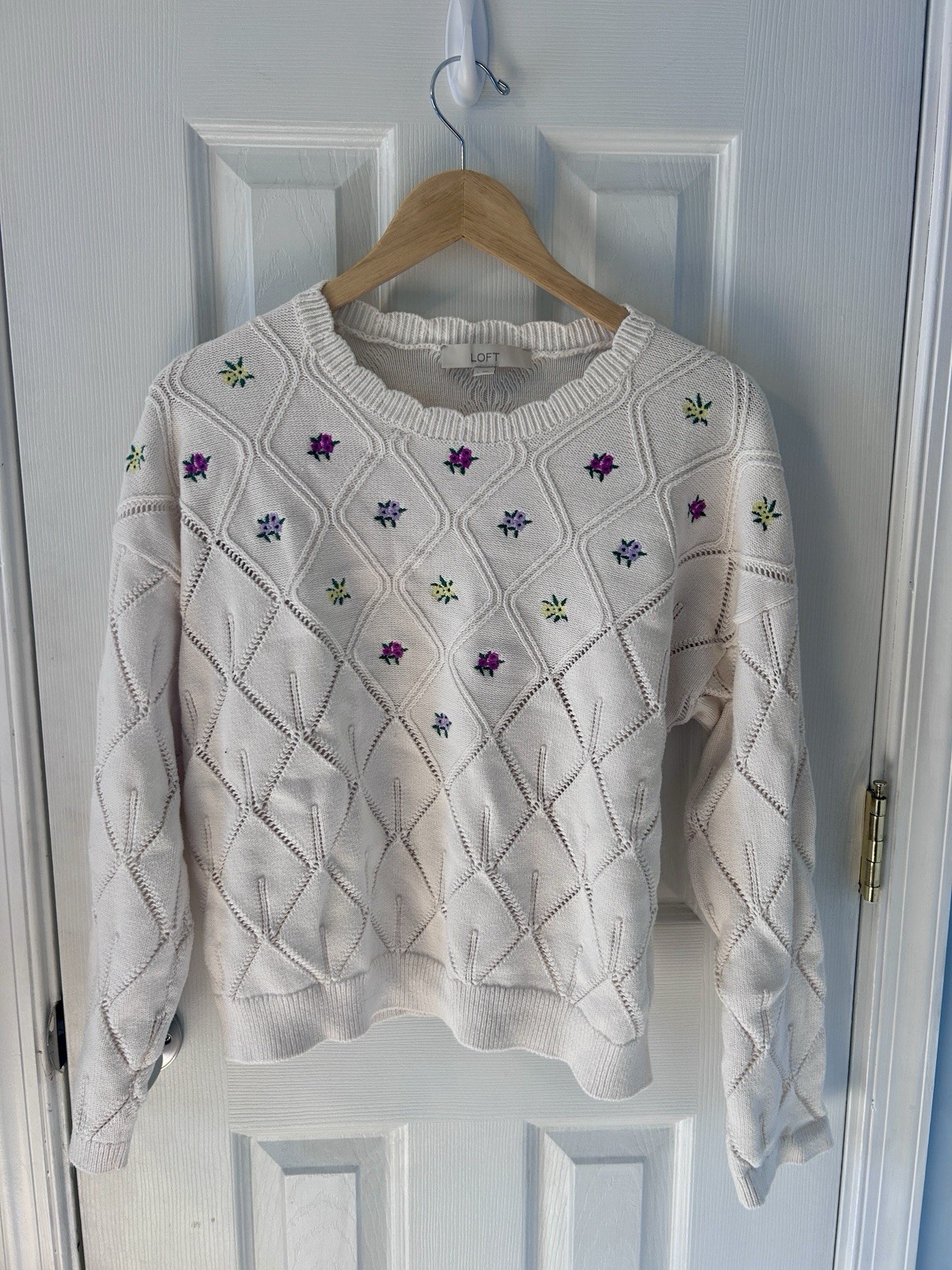 LOFT Embroidered Floral Women’s Sweater Size Large