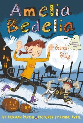 Amelia Bedelia Holiday Chapter Book #2: Amelia Bedelia Scared Silly by Parish