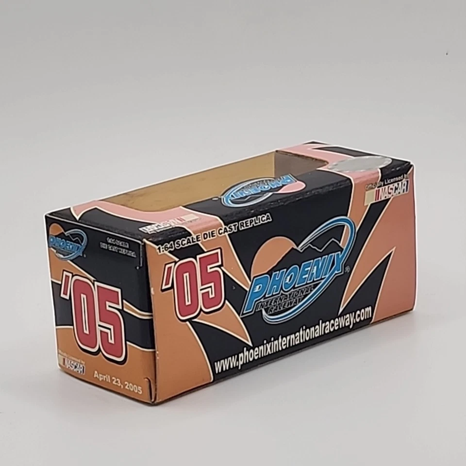 Nascar '05 Phoenix International Raceway 1:64 Scale Die Cast Race Car B206 - Image 3 of 4