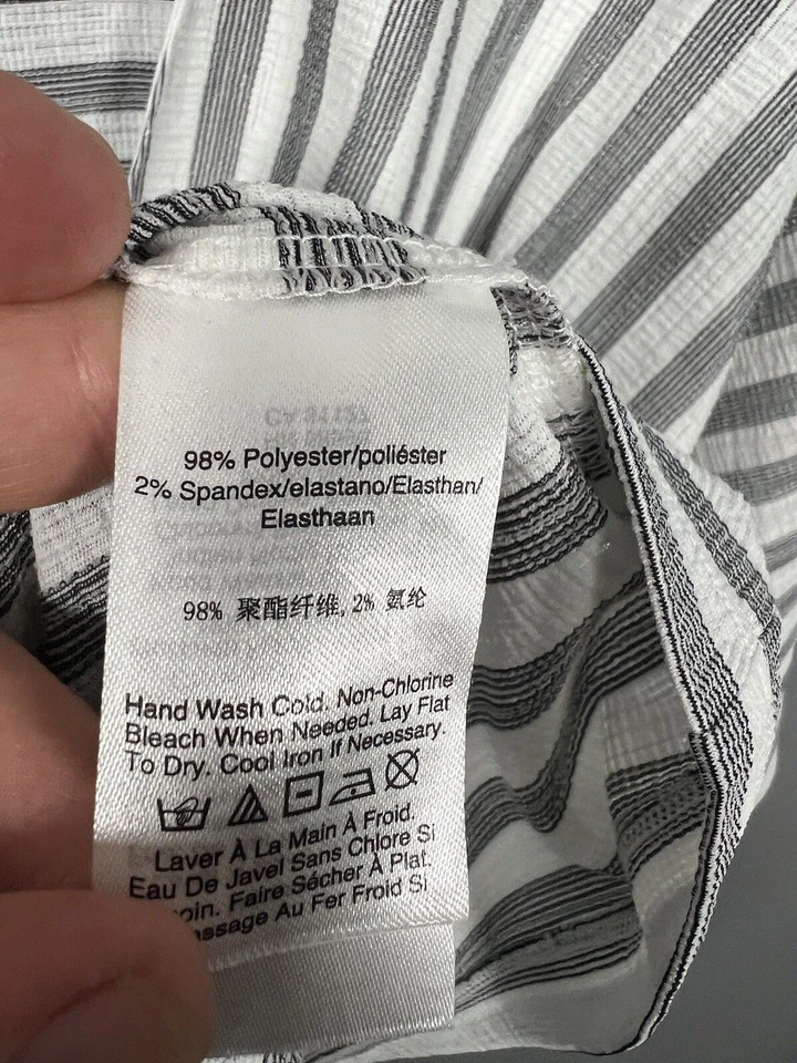 Top DKNY - Talla Pequeña - Rayas - Excelente Estado - Para Mujer’s Foto 3 de 4