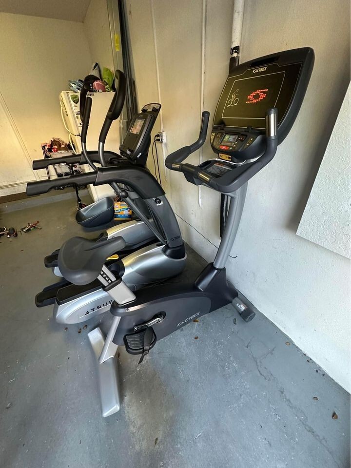 Cybex 770C Upright Fitness Bike Gym Grande House Used Good