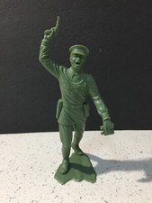 VINTAGE MARX 6" RUSSIANS