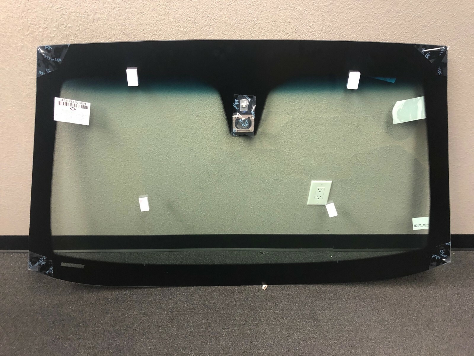 Ferrari California, Windshield Glass, New Aftermarket, P/N 69754900
