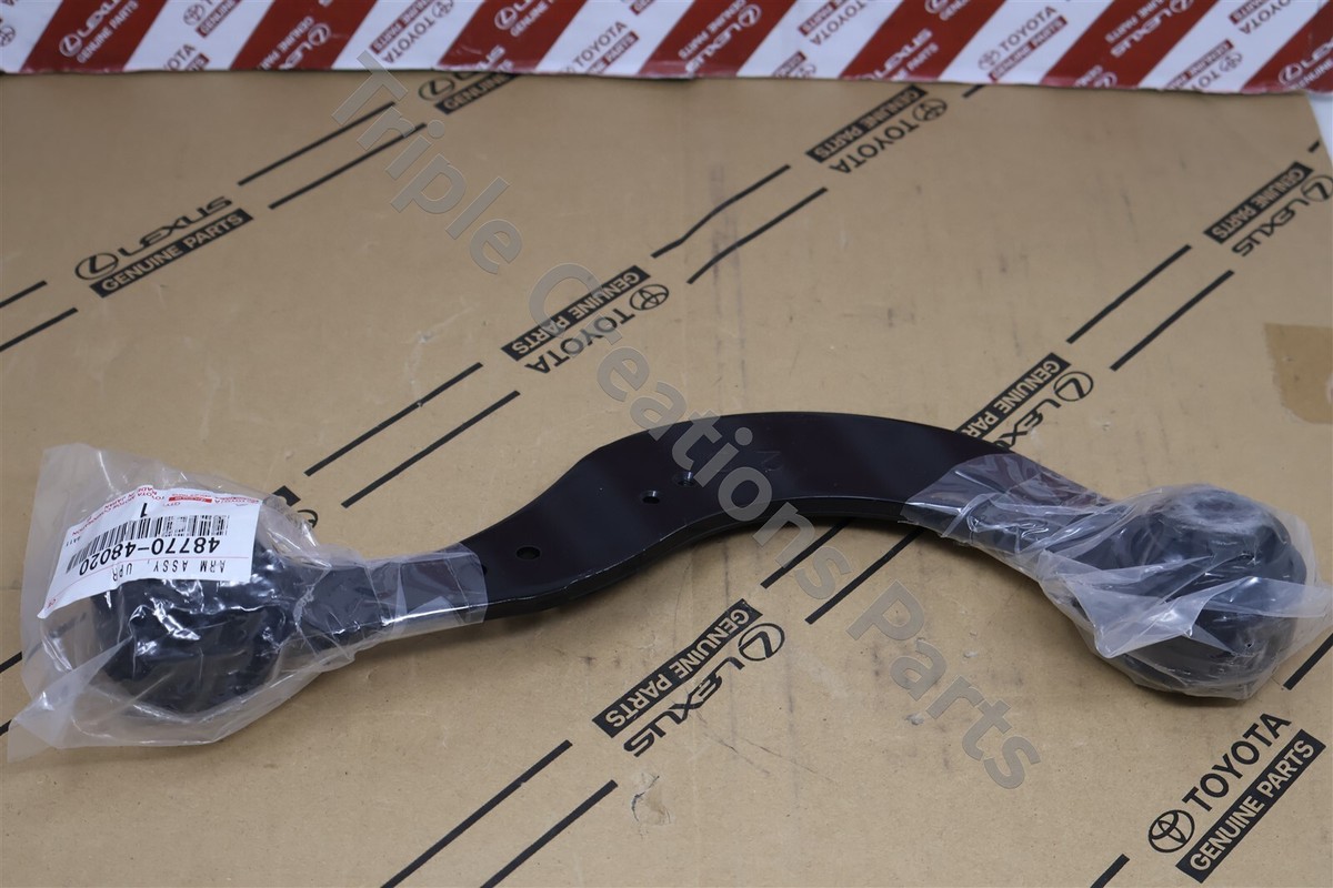 たかみ様 Toyota Genuine 48770-48020 Arm Assy Upper Control Rear LH Or RH