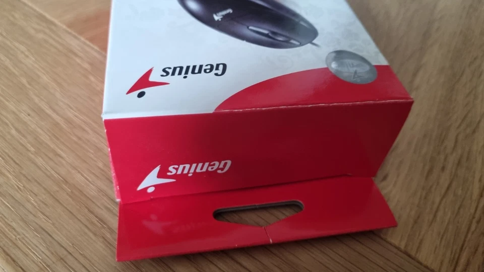 Genius XScroll Optical Wheel Mouse Brand New - Image 2 of 4