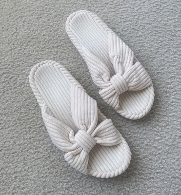 NWOT Women's Orthopedic Slippers