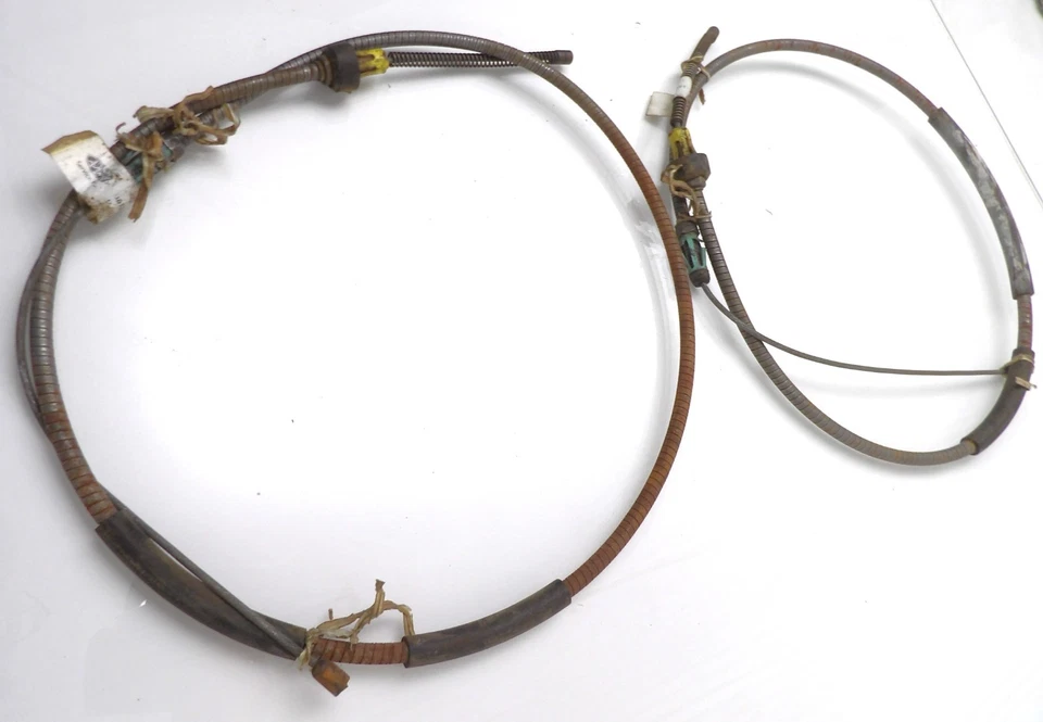 Camioneta Ford F100 F150 1976-1979 4x2 o 4x4 nuevos cables de freno de estacionamiento trasero diestro + derecho Foto 4 de 4