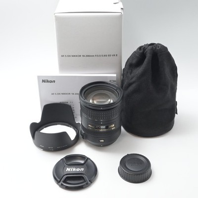 Nikon AF-S DX NIKKOR Objektiv 18 200 mm f/3,5 5,6 G ED VR II [Near Mint]...