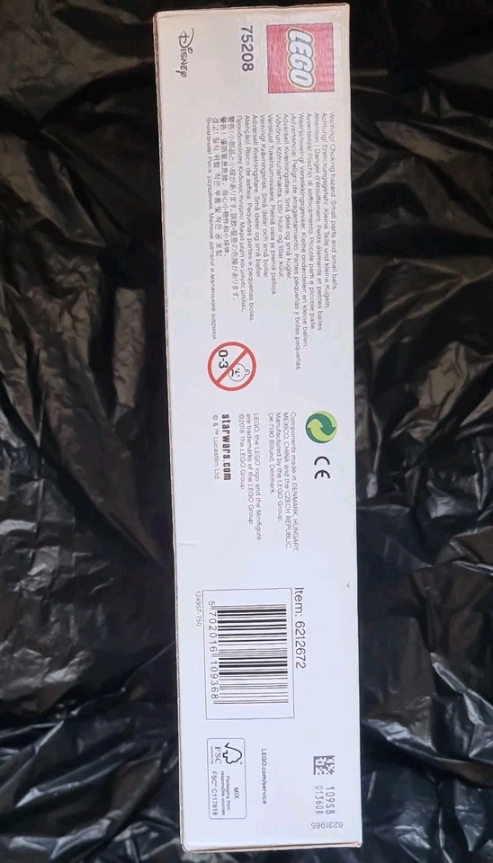 LEGO Star Wars Juego 75208 Yoda's Hut Nuevo Precintado incluye Yoda Luke y R2D2 Foto 4 de 4