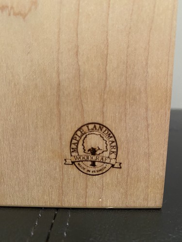 Ahorn Wahrzeichen Holzhandwerk mit Quarzuhr - Bild 6 von 8