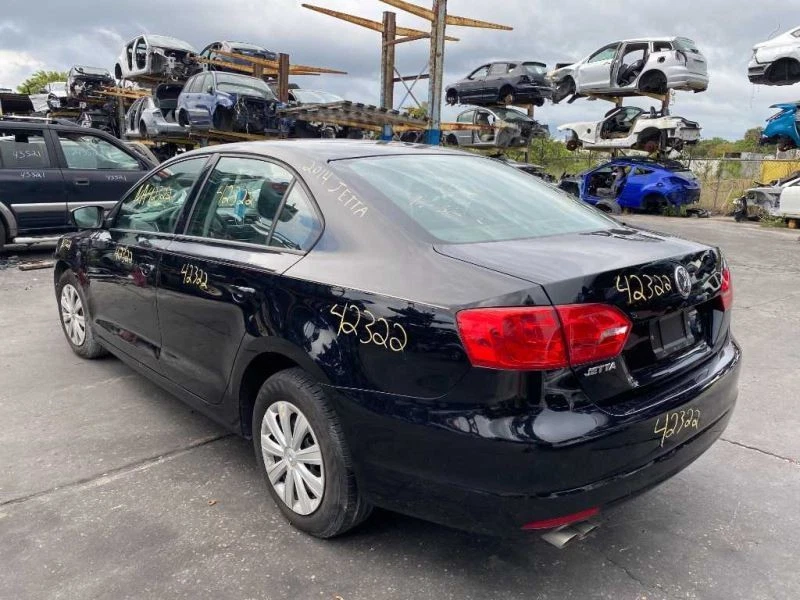 Actuador cerradura puerta pasajero delantero derecho 2013 14 15 16 Volkswagen Jetta Foto 4 de 4