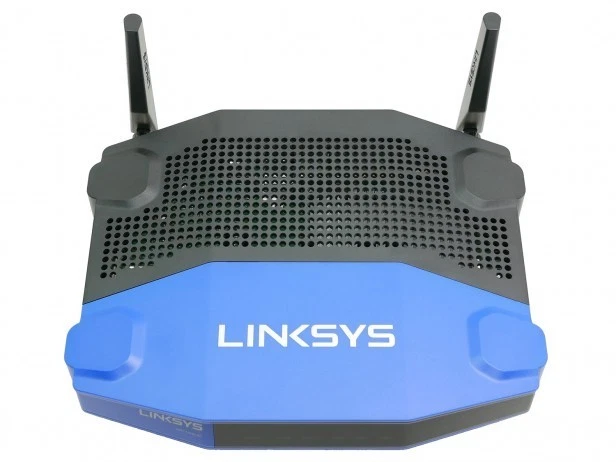 Linksys WRT1200AC Dual-Band Gigabit WiFi Router - Image 2 of 3