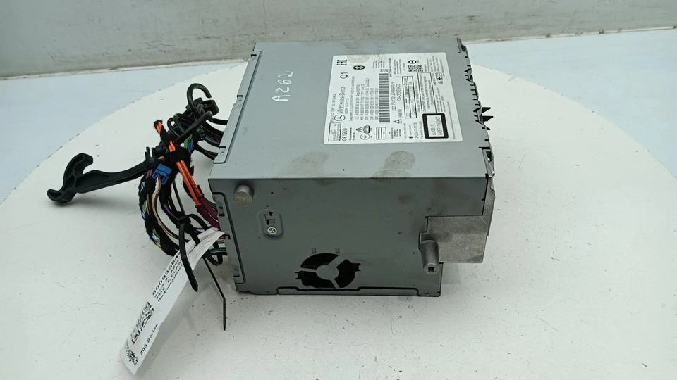 MERCEDES C CLASS STEREO RADIO HEAD UNIT A2059005036 C205 2014 - 2021 - Image 4 of 4