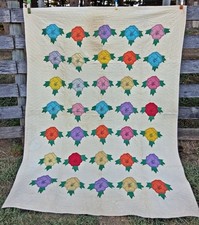 Antique Pansy Applique Quilt 66" x 89"