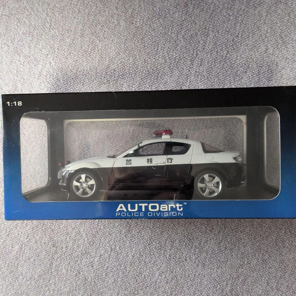 AUTOart Mazda RX-8 Police Vehicle 1/18 Minicar - Image 2 of 4
