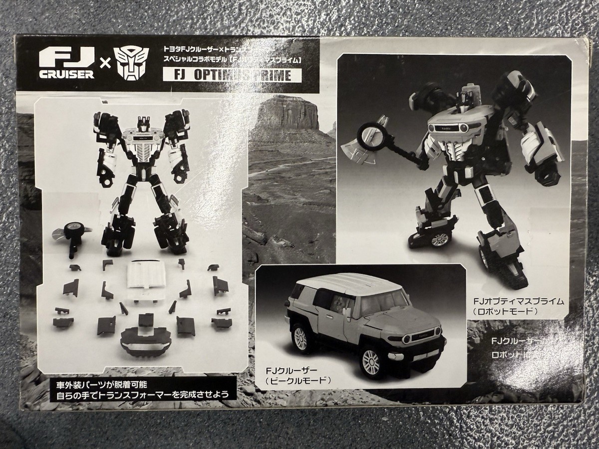 Takara Tomy Transformer Toyota FJ CRUISER Crossover OPTIMUS PRIME