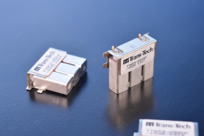 (2) Trans-Tech 520 MHz 3 Pole Ceramic Band Pass Filters 10 MHz Bandwidth