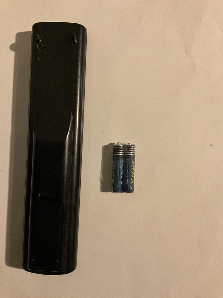 Original OEM Genuine POLAROID P4084-2 TV Remote Control with batteries - Image 2 of 2