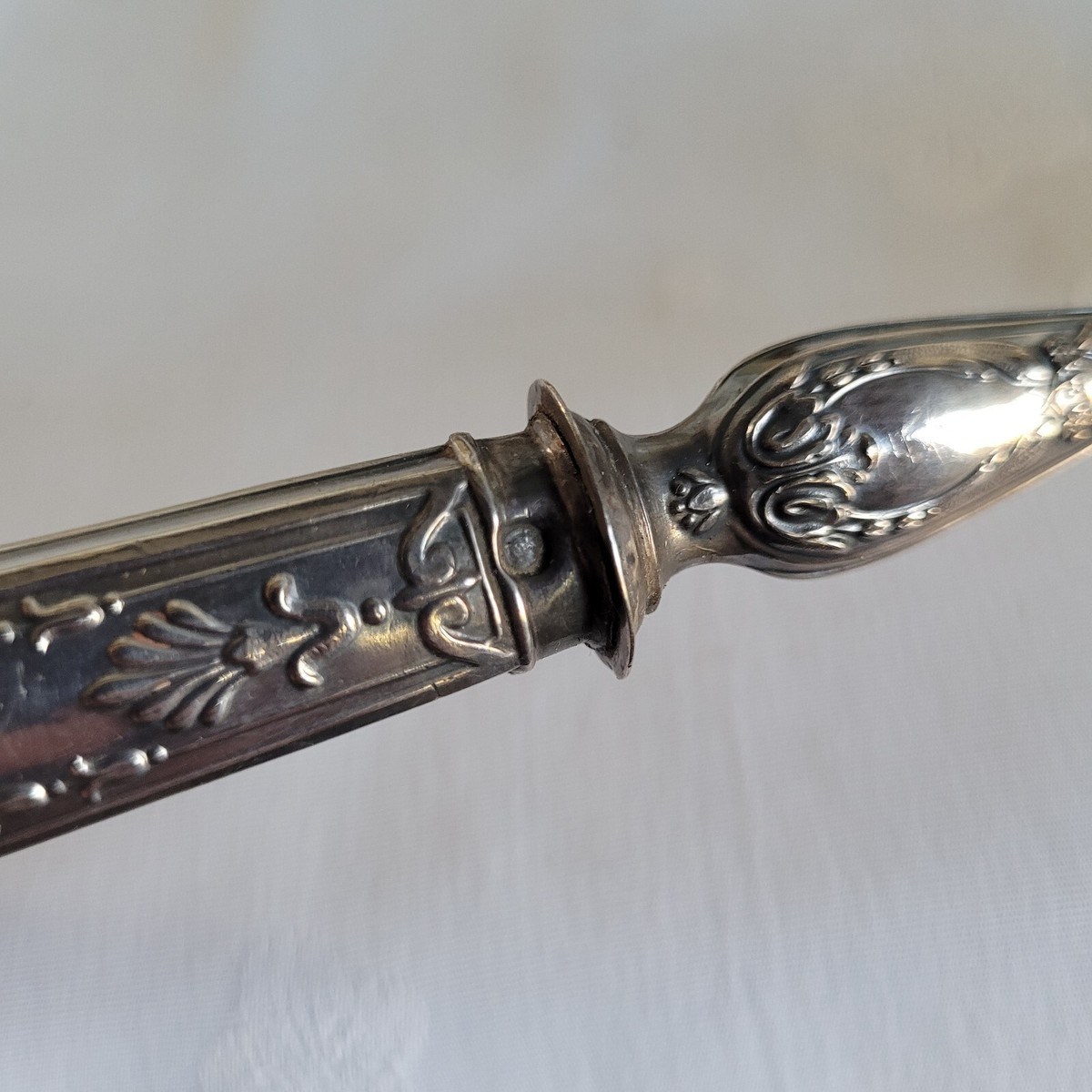 06K17 ANCIEN SERVICE A DECOUPER LE GIGOT EN ARGENT MASSIF FOURRE COUVERT SALADE