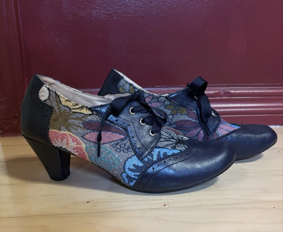 Dolce Nome Oxford Heals para mujer talla 9 cuero negro floral jacquard caprichoso Foto 2 de 4