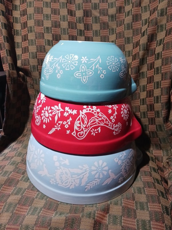 The Pioneer Woman -Fancy Flourish 3 Pc Ceramic Pouring Spout Mixing Bowl Set