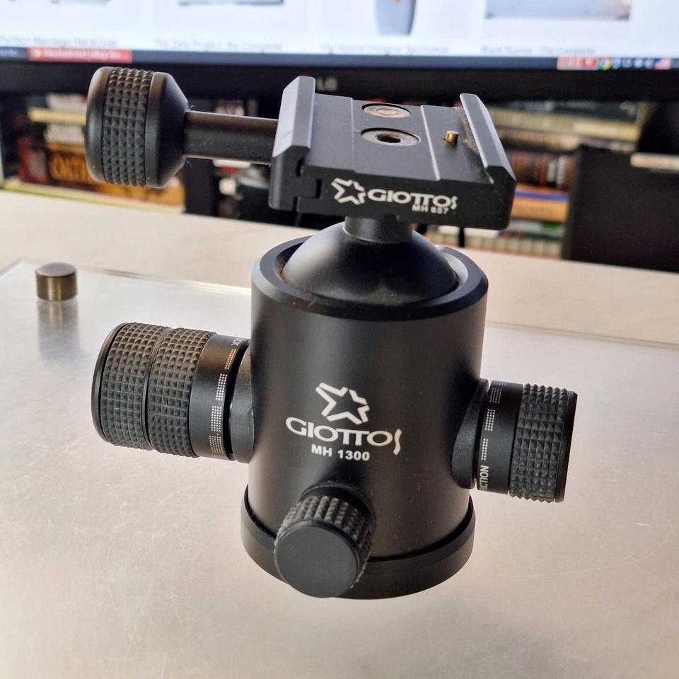 Giottos MH1300 Ball Head for Tripod Quick Release Clamp Video Smooth - Image 3 of 4