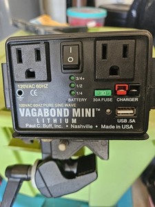Paul C. Buff Vagabond Mini Lithium Used Just A Few Times. Good Condition
